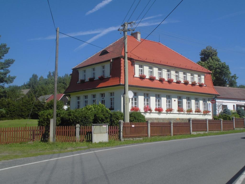 Hotel Penzion Laguna Kunratice  Exterior foto